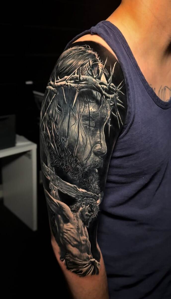 B&G · Jesus Sleeve
